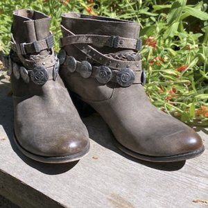 Naughty Monkey Leather Ankle Boot Sz 10